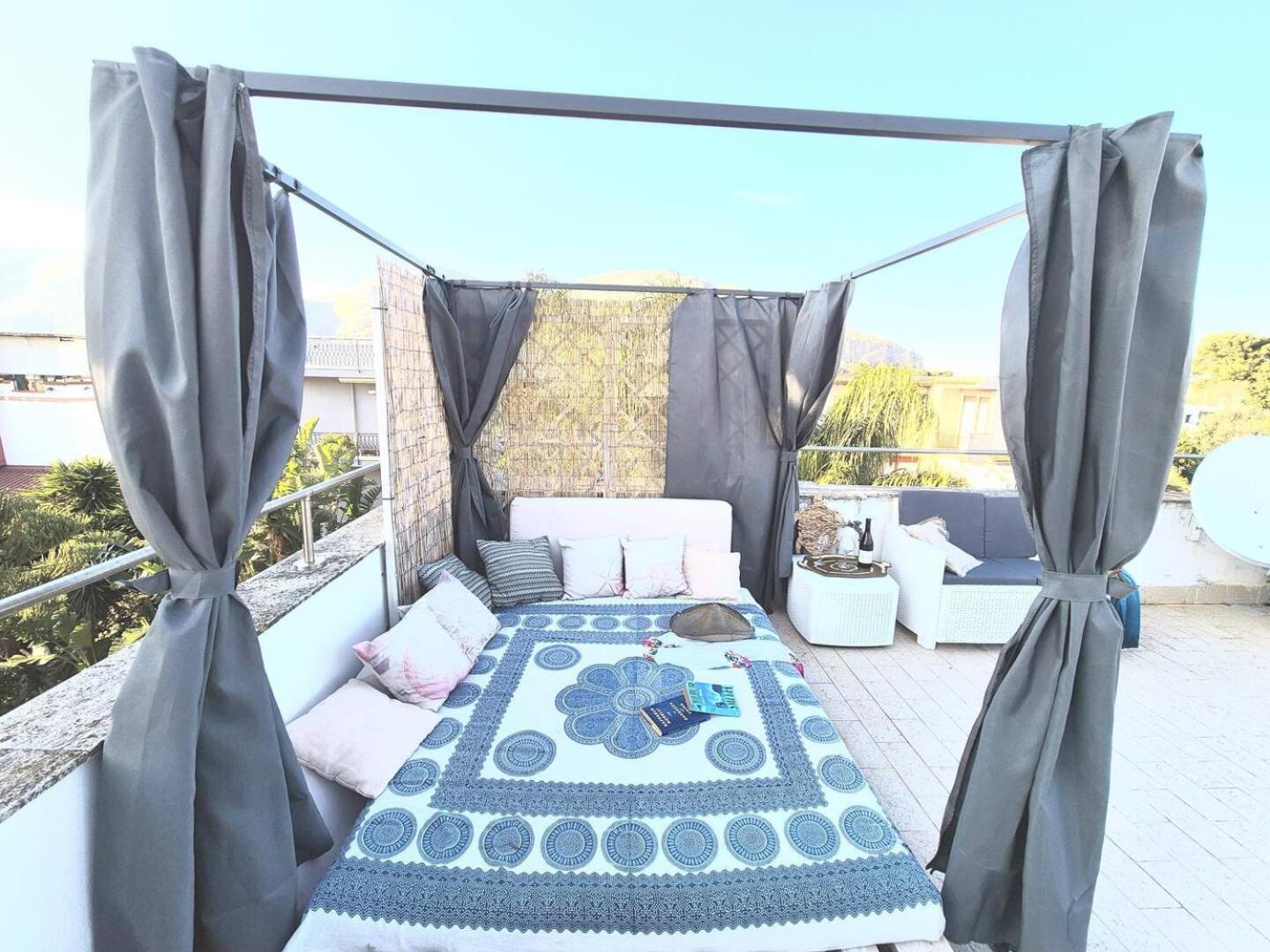 Guest house Jacuzzi E Terraces Mondello